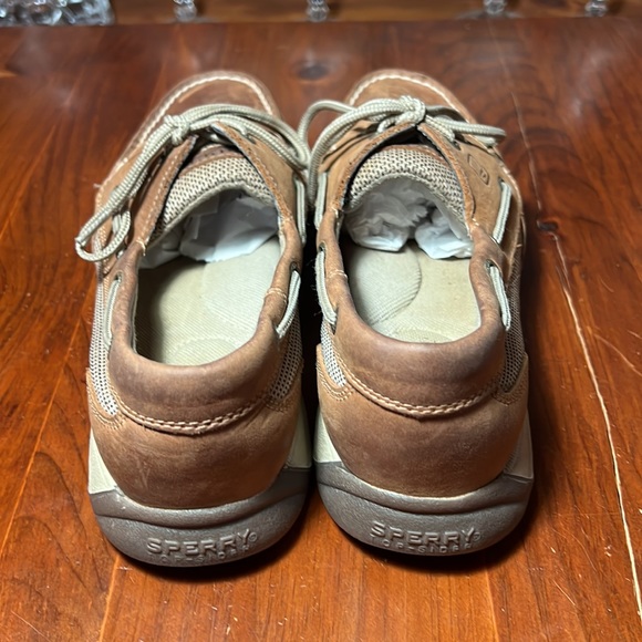 Speery Top-Sider. Womens size 9. - Picture 6 of 11